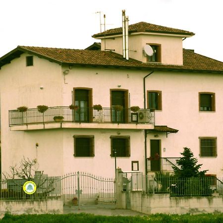 La Casa Del Gelso Fiorito Apartment Еболи Екстериор снимка