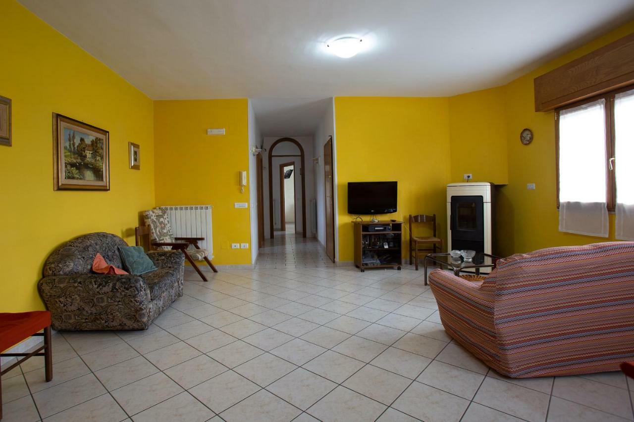 La Casa Del Gelso Fiorito Apartment Еболи Екстериор снимка