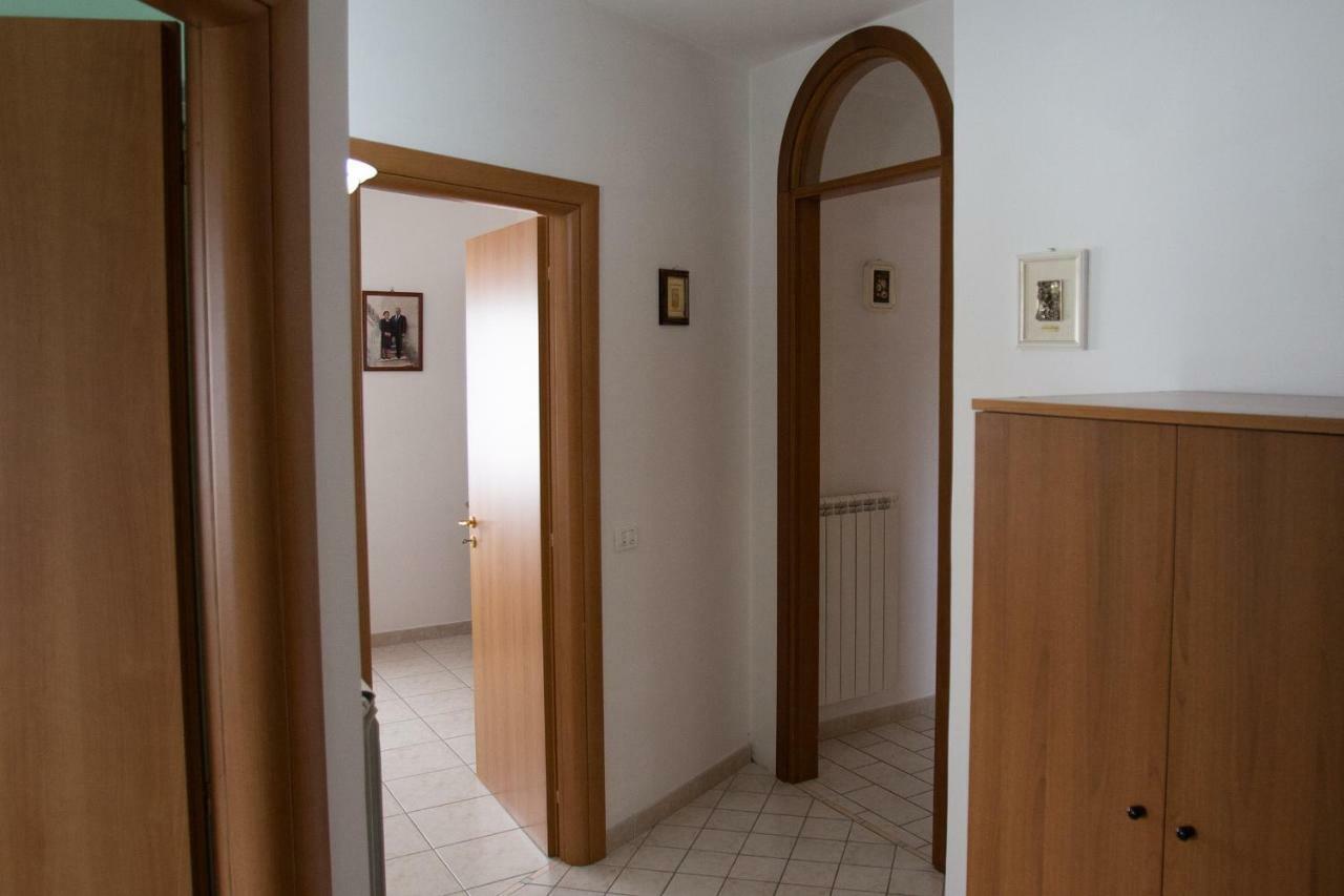 La Casa Del Gelso Fiorito Apartment Еболи Екстериор снимка