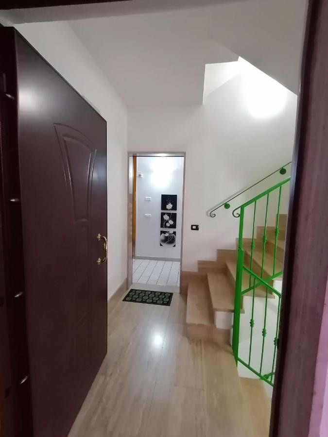 La Casa Del Gelso Fiorito Apartment Еболи Екстериор снимка