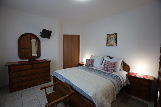 La Casa Del Gelso Fiorito Apartment Еболи Екстериор снимка
