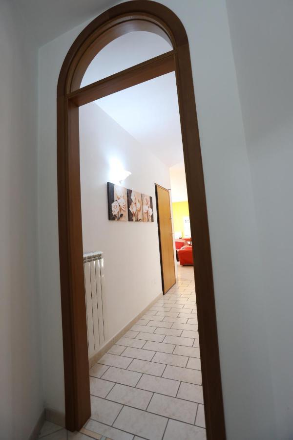 La Casa Del Gelso Fiorito Apartment Еболи Екстериор снимка